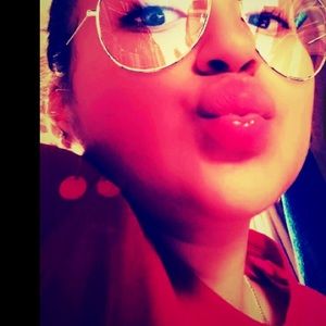 Meet your Posher, Cece